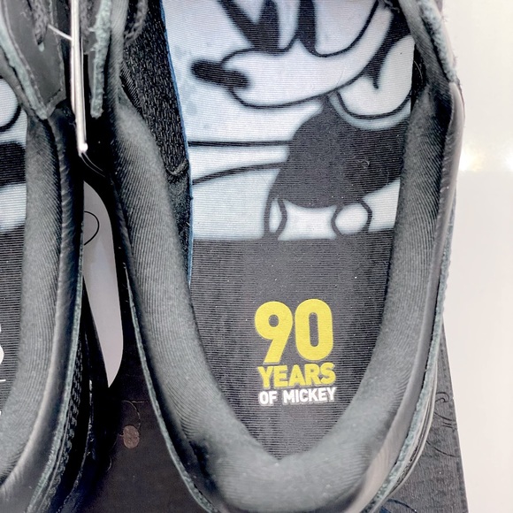Asics Disney x Gel PTG ‘Mickey’s 90th’, New w/ Box, Size 10 - Picture 12 of 14
